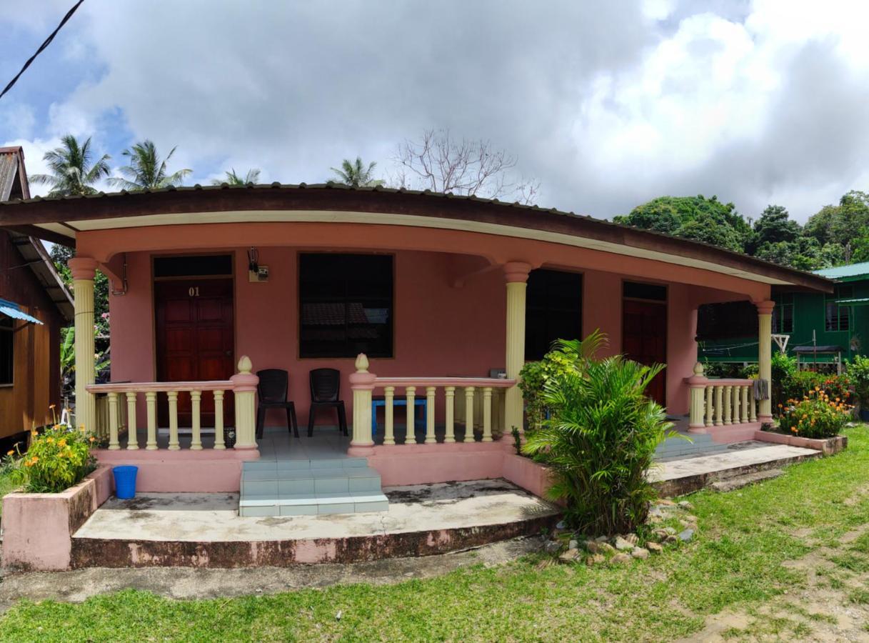 Spc Or Sp Barakah At Abc Air Batang Village Kampong Ayer Batang Exterior photo