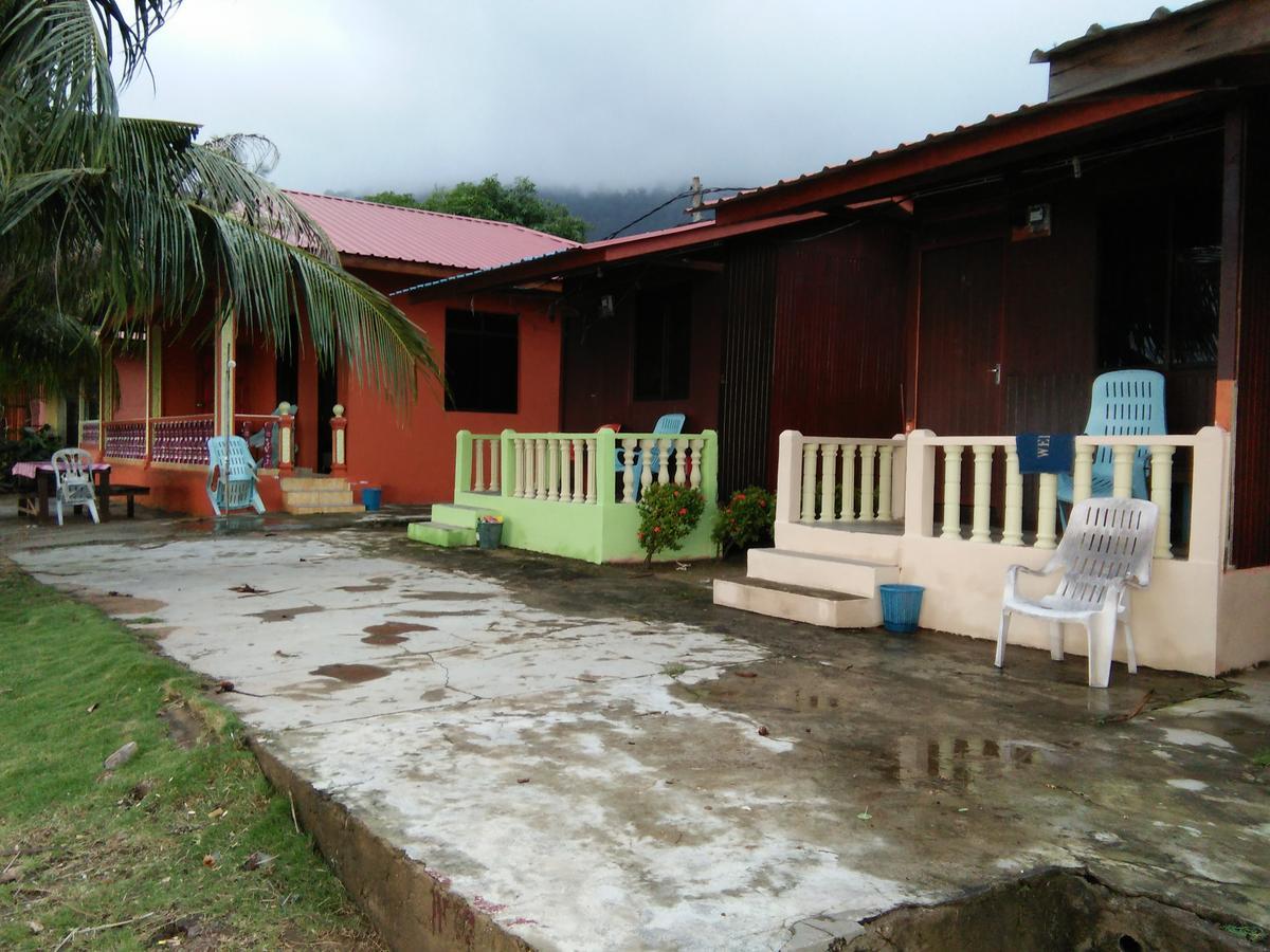 Spc Or Sp Barakah At Abc Air Batang Village Kampong Ayer Batang Exterior photo